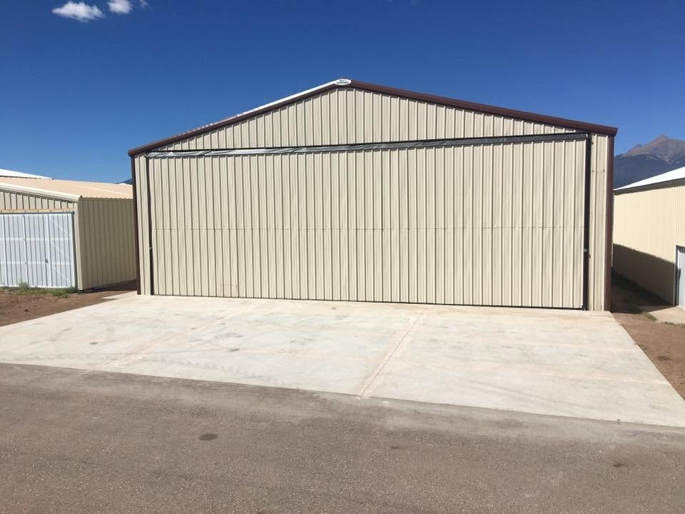 Airplane Hangar photo 3